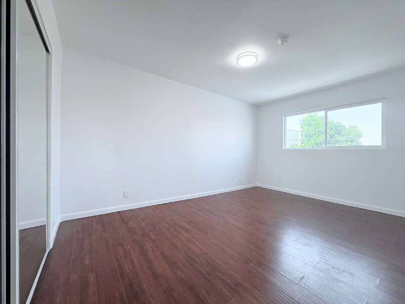Apartment for rent at 1915 S Longwood Ave #5, Los Angeles, CA 90016