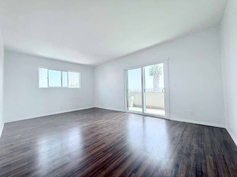Apartment for rent at 1915 S Longwood Ave #5, Los Angeles, CA 90016