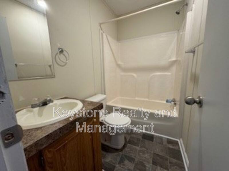 House for rent at 822 Monroe Lane, Oak Grove, KY 42262