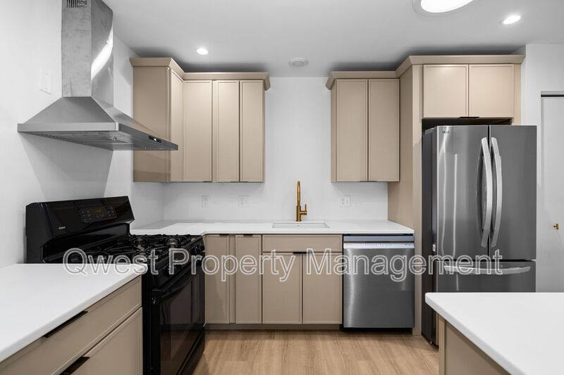 Apartment for rent at 3477 Blackwood Dr, Traverse City, MI 49686