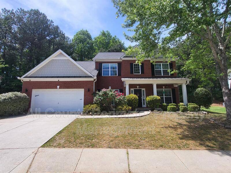 House for rent at 380 Simonton Crest Dr, Lawrenceville, GA 30045