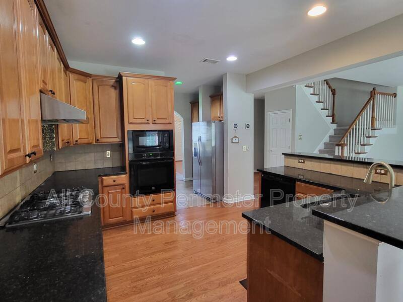 House for rent at 380 Simonton Crest Dr, Lawrenceville, GA 30045