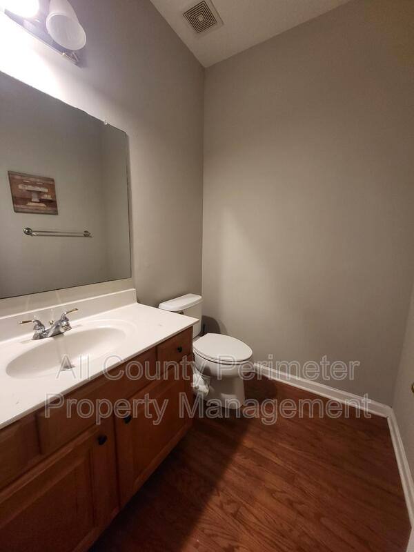 House for rent at 380 Simonton Crest Dr, Lawrenceville, GA 30045