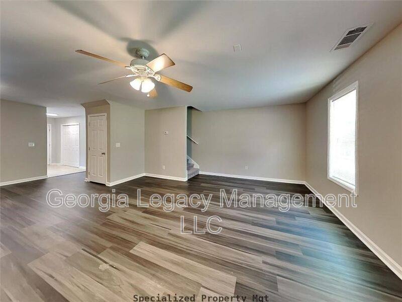 Townhouse for rent at 407 Maple Way E, Monroe, GA 30655