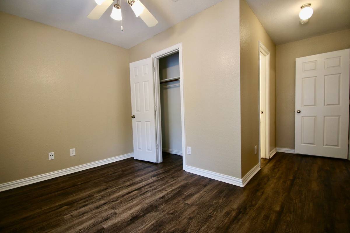 Apartment for rent at 3116-3118 S Cherry Lane, Fort Worth, TX 76116