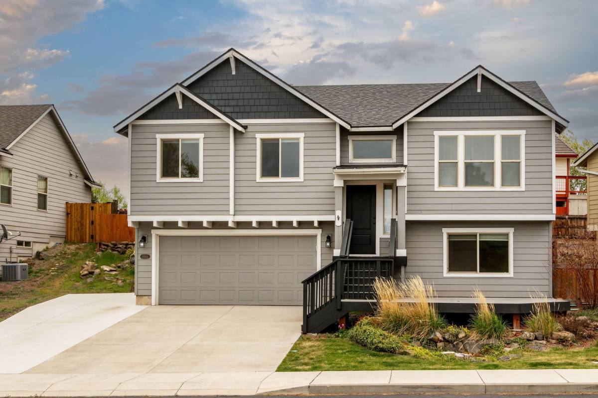House for rent at 20665 Tango Creek, Bend, OR 97701