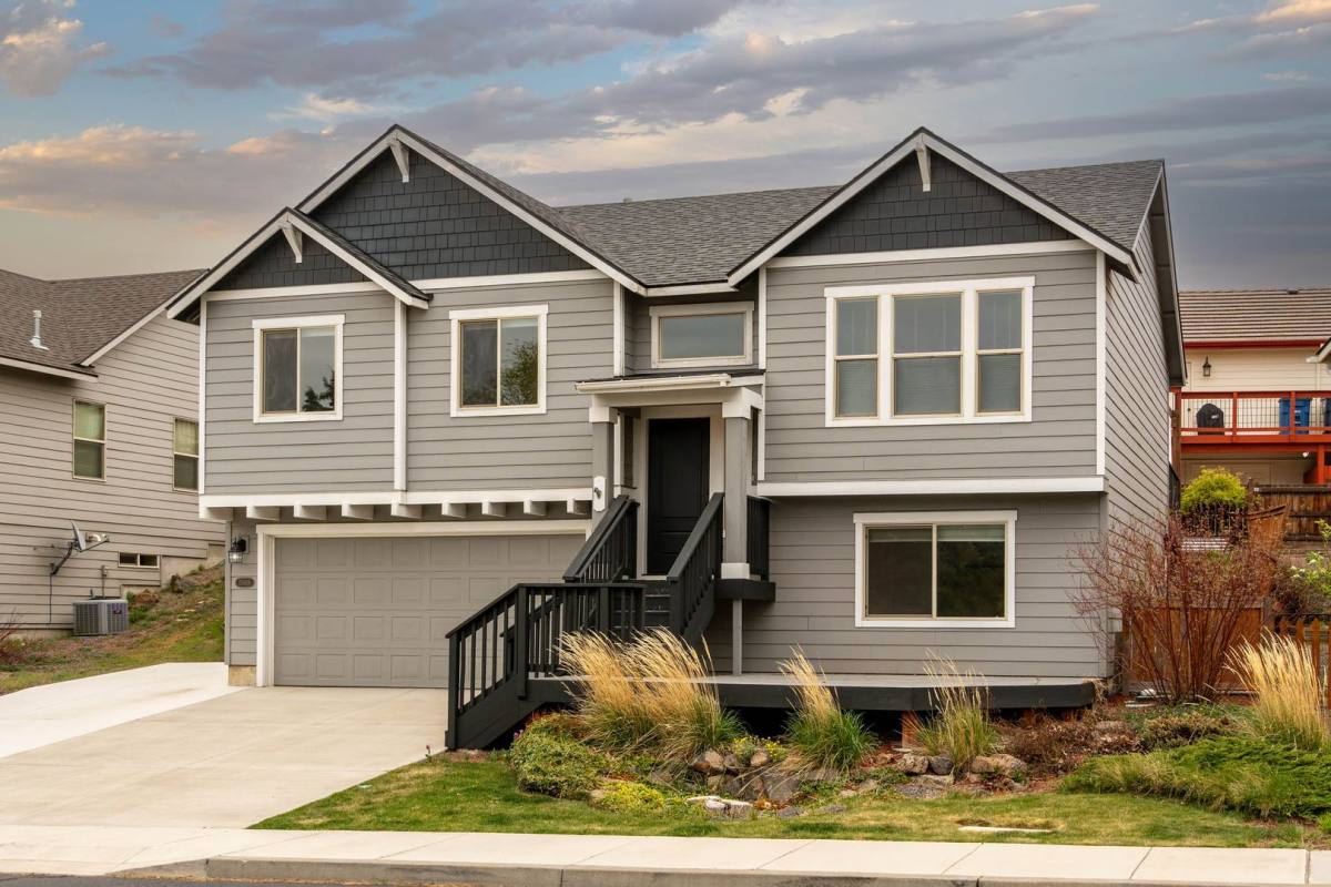 House for rent at 20665 Tango Creek, Bend, OR 97701