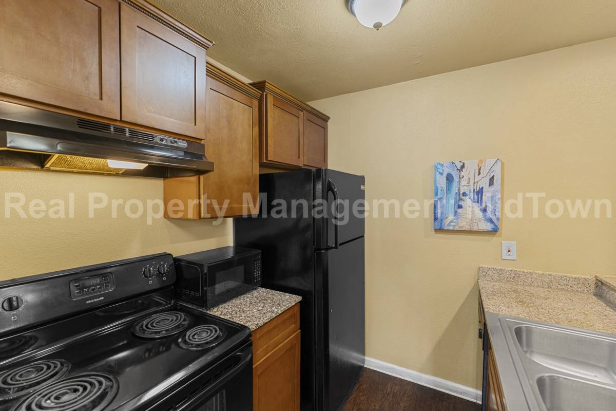 Condo for rent at 5516 Boca Raton Blvd #310, Fort Worth, TX 76112