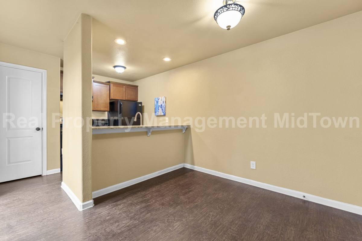 Condo for rent at 5516 Boca Raton Blvd #310, Fort Worth, TX 76112