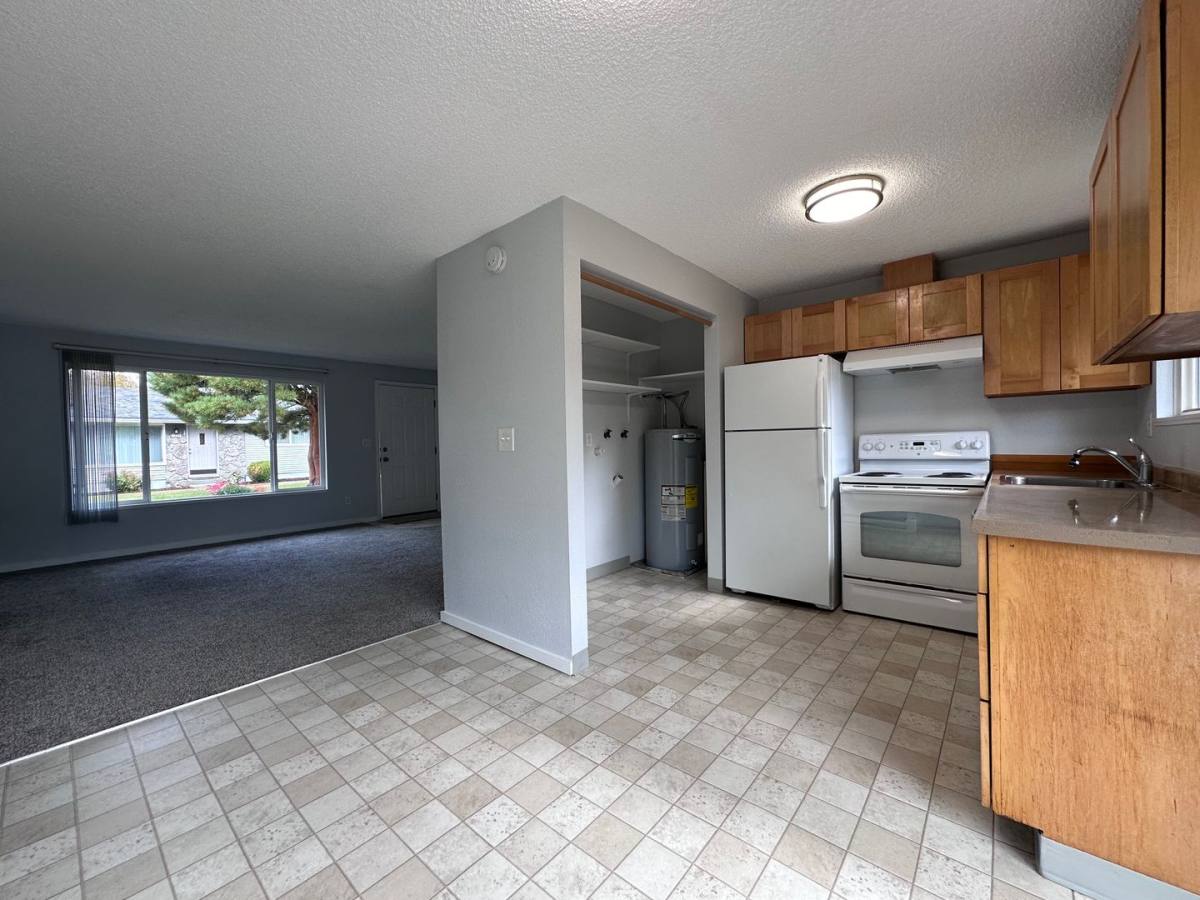 Townhouse for rent at 1303 NE 238th Dr, Troutdale, OR 97060