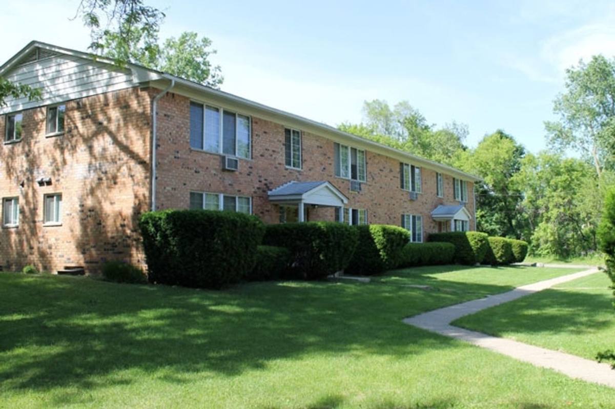 Apartment for rent at 855 E Commerce St, Milford, MI 48381