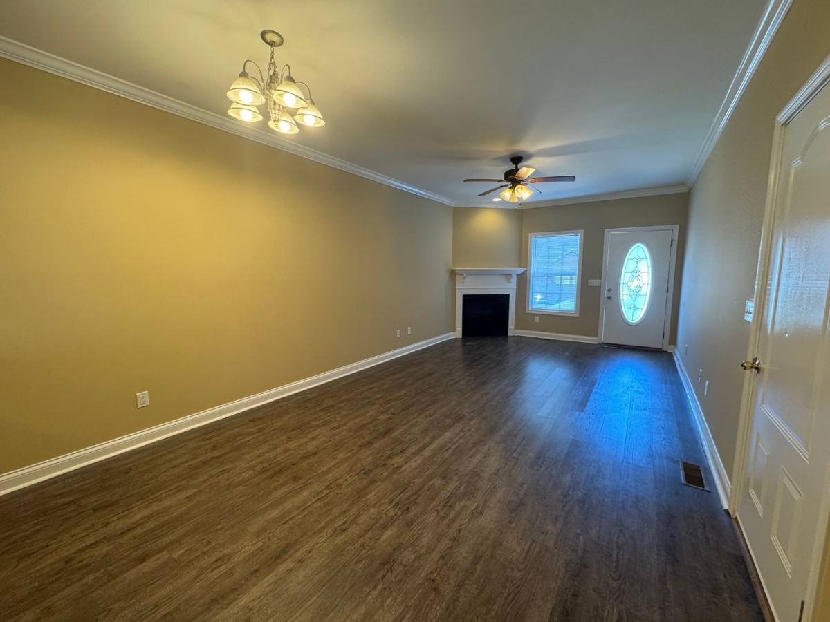 Apartment for rent at 600 Kirtley Way, Bowling Green, KY 42104
