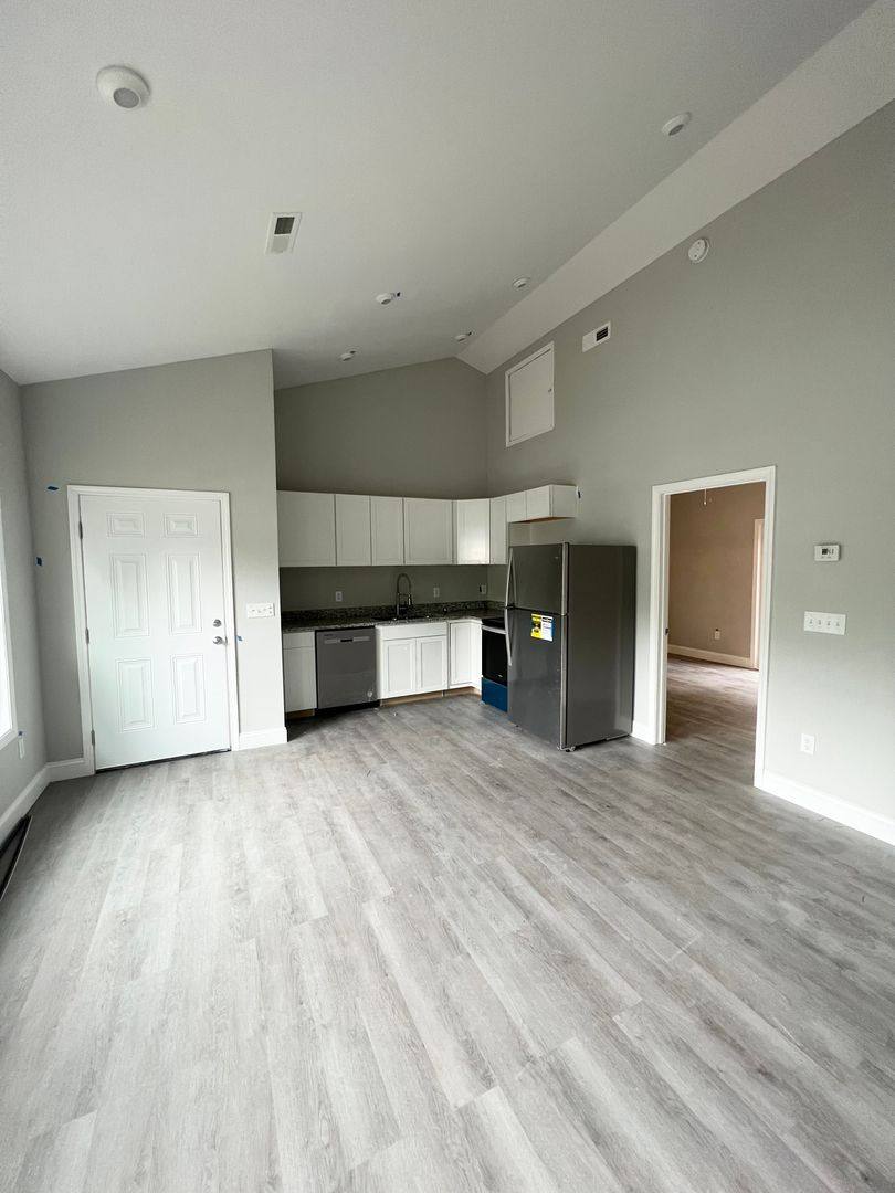 Apartment for rent at 600 Kirtley Way, Bowling Green, KY 42104