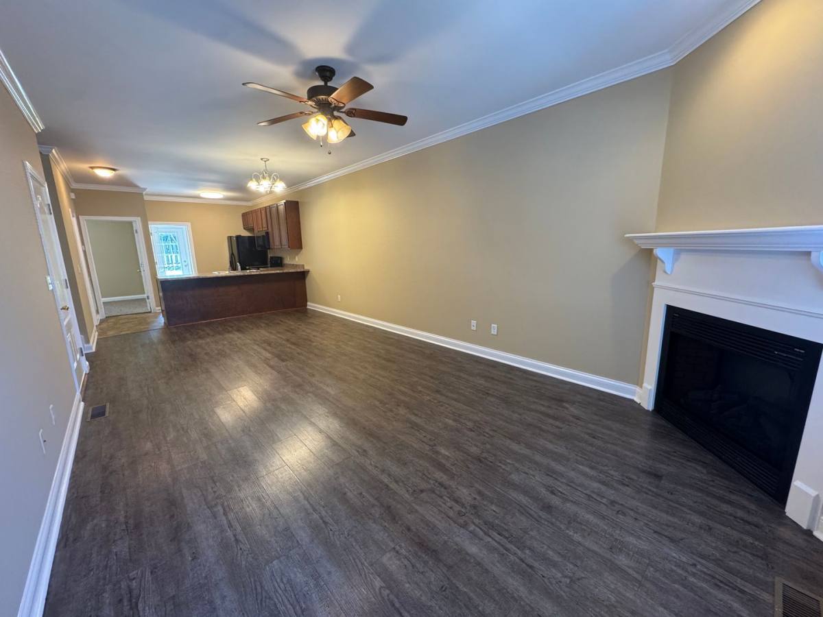 Apartment for rent at 600 Kirtley Way, Bowling Green, KY 42104