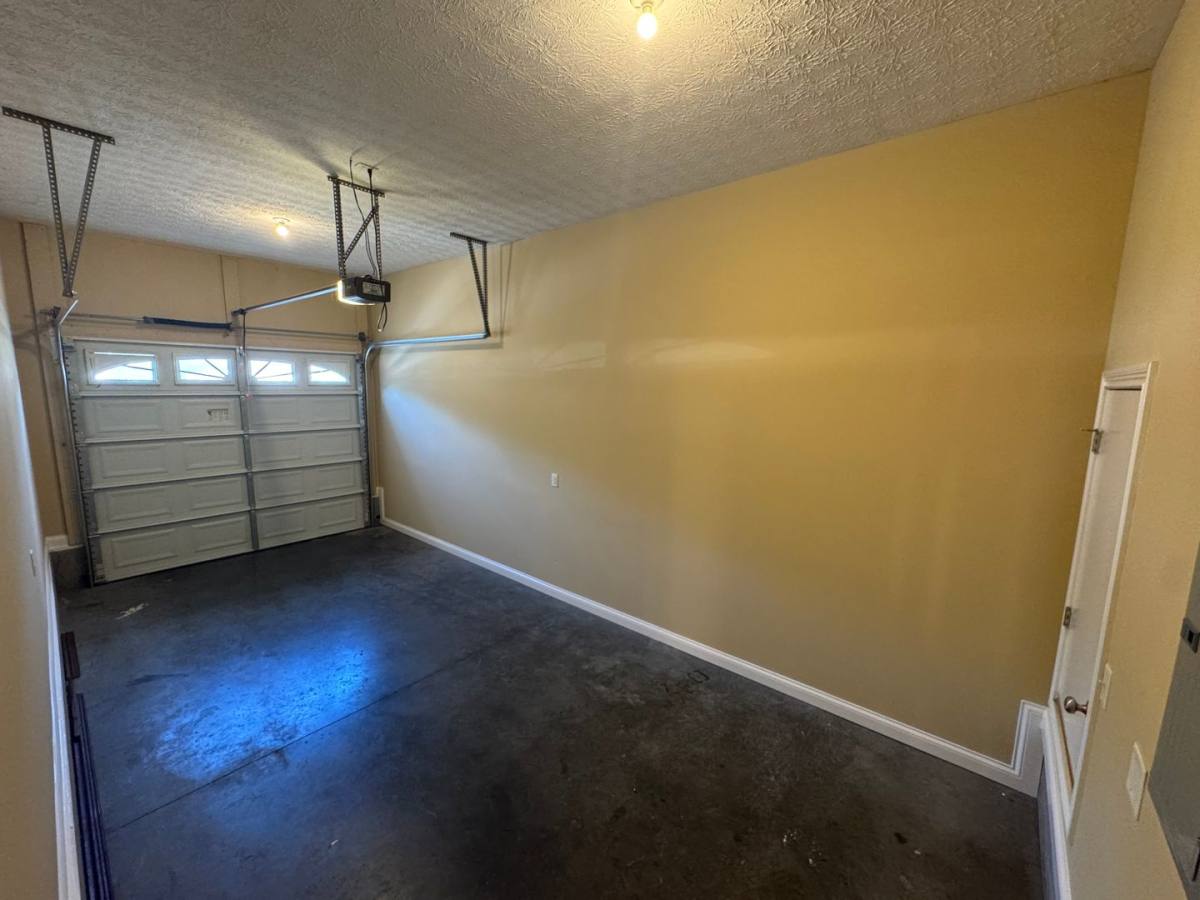 Apartment for rent at 600 Kirtley Way, Bowling Green, KY 42104
