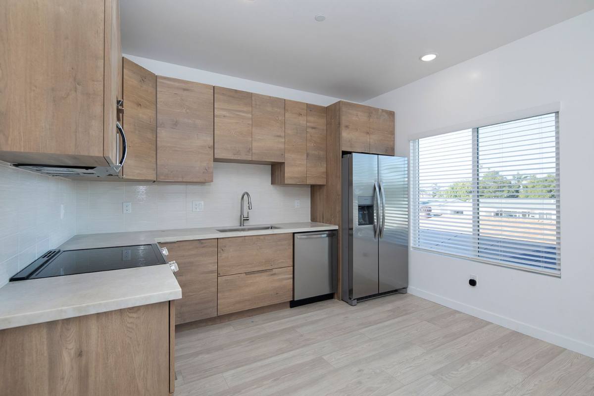 Apartment for rent at 3031-3037 Luna Ave, San Diego, CA 92117