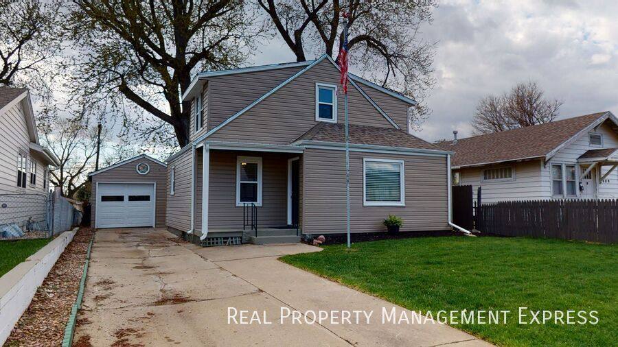 House for rent at 411 S Willow Ave, Sioux Falls, SD 57104