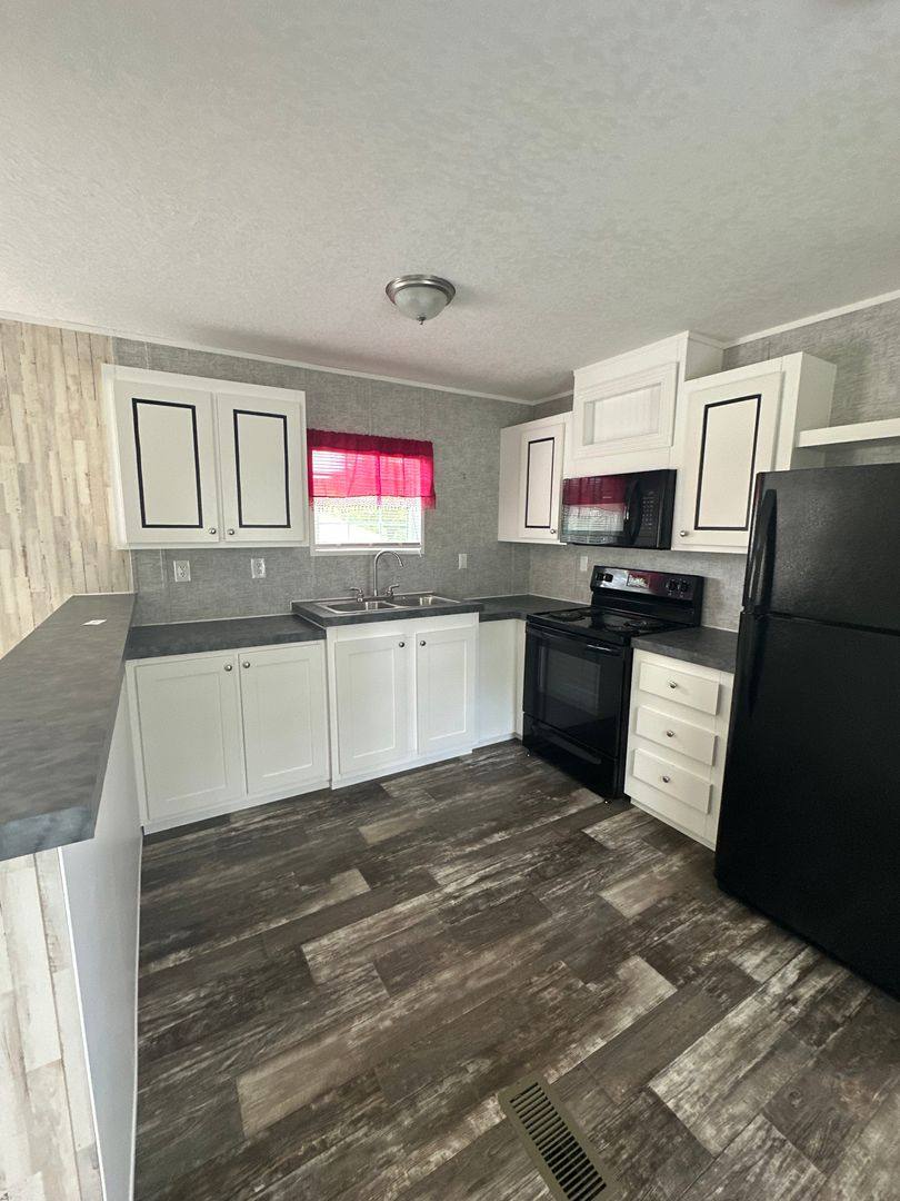 House for rent at 1335 Bell Ave, Soperton, GA 30457