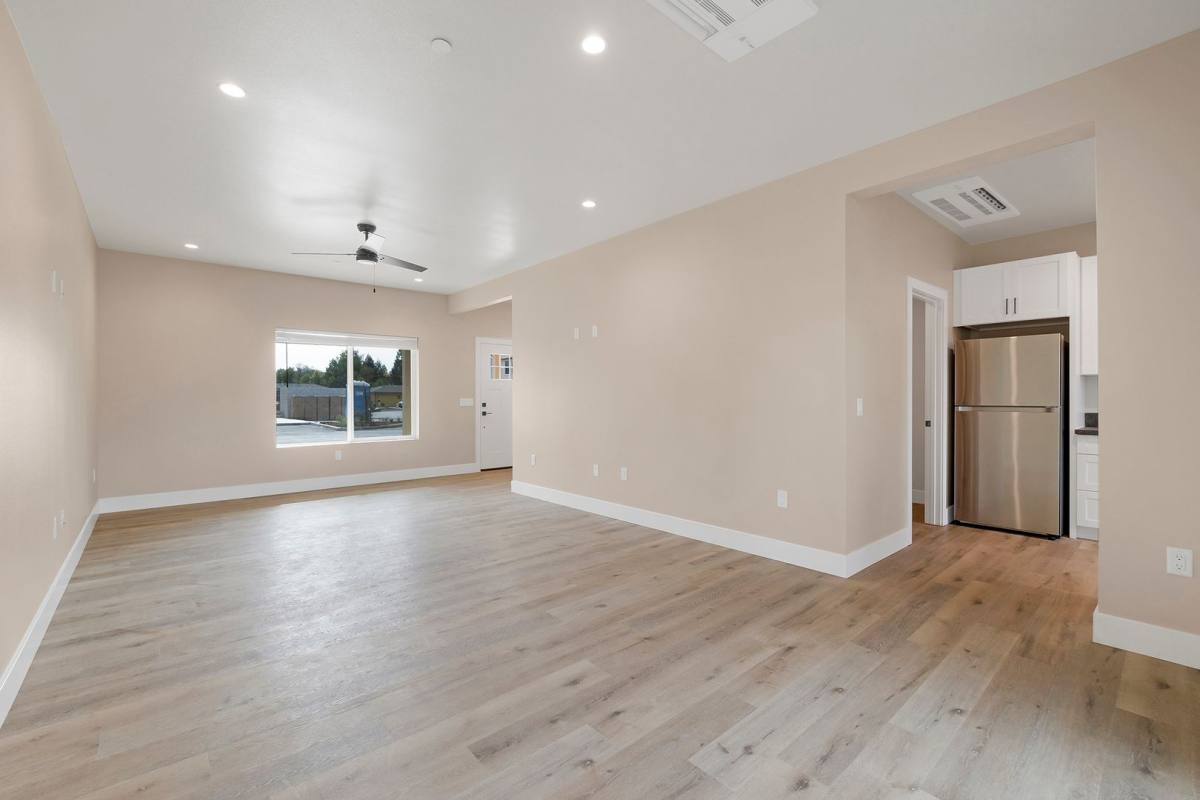 Apartment for rent at 2501 Floral Ave, Chico, CA 95973