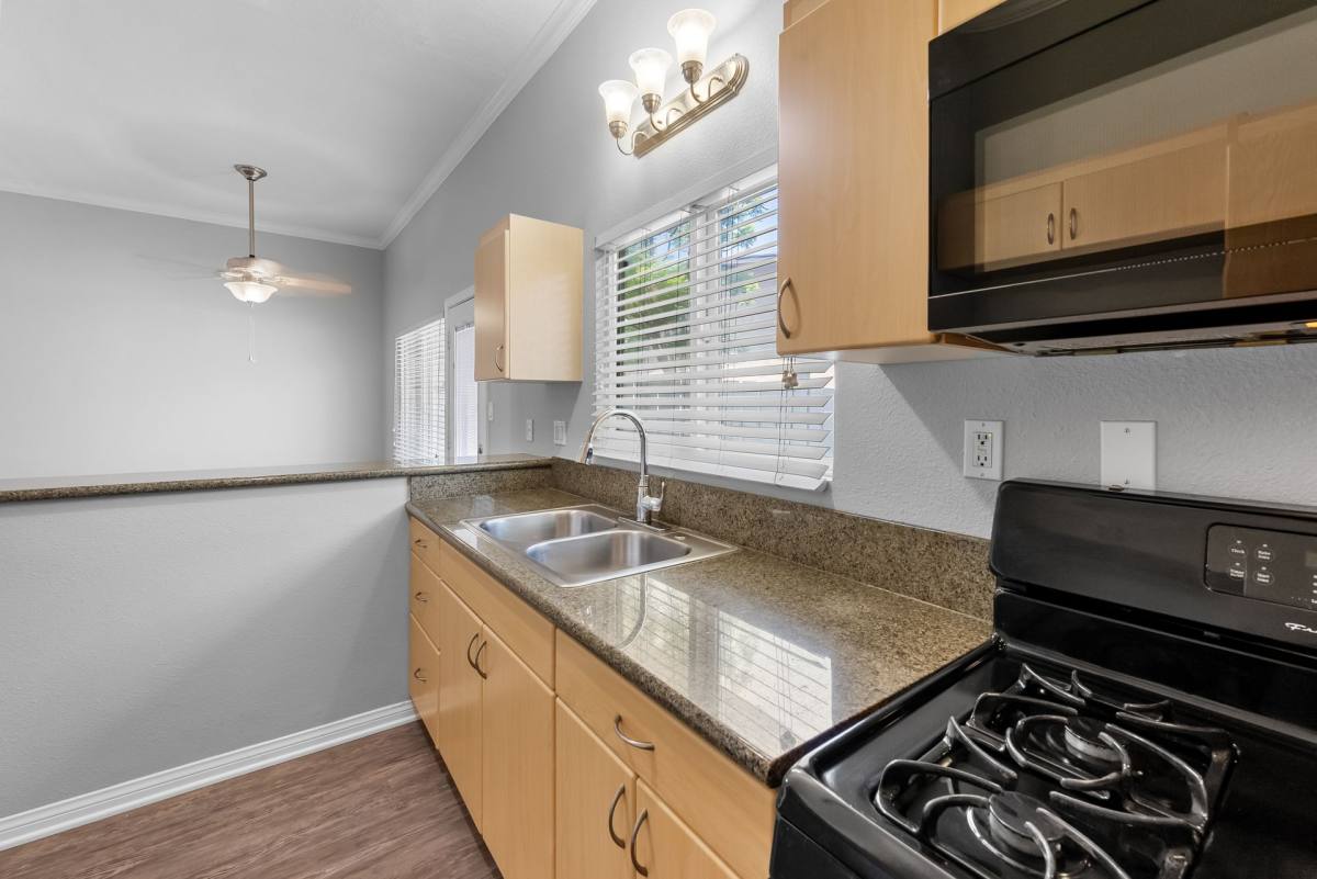 Apartment for rent at 4905 Castana Ave, Lakewood, CA 90712