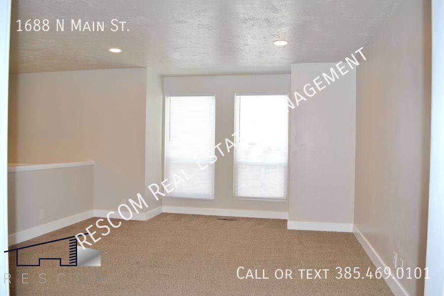 Apartment for rent at 1688 N Main St, Centerville, UT 84014