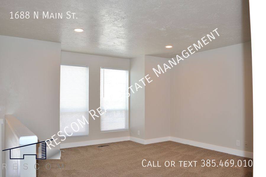 Apartment for rent at 1688 N Main St, Centerville, UT 84014