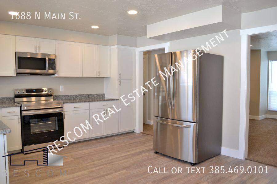 Apartment for rent at 1688 N Main St, Centerville, UT 84014
