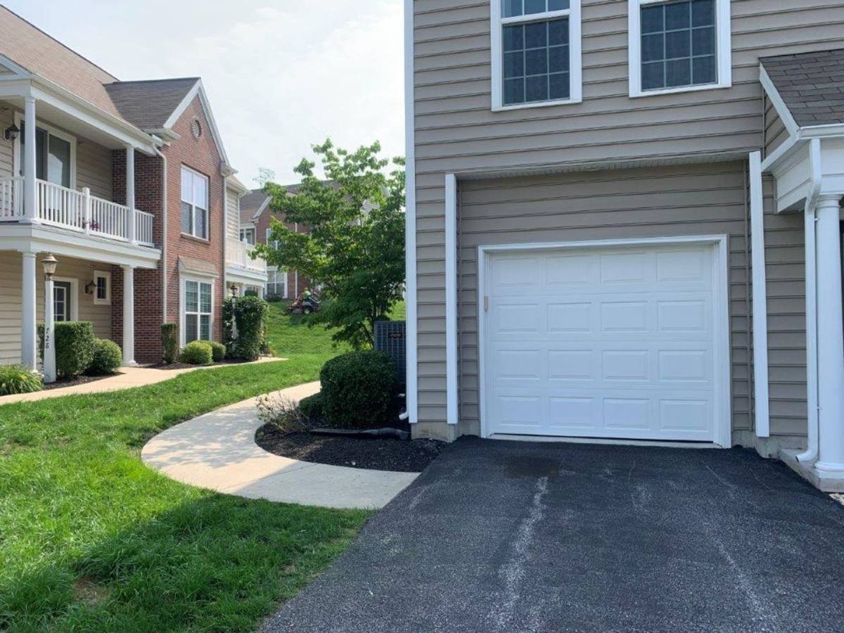 House for rent at 744 Whitetail Dr, Hummelstown, PA 17036