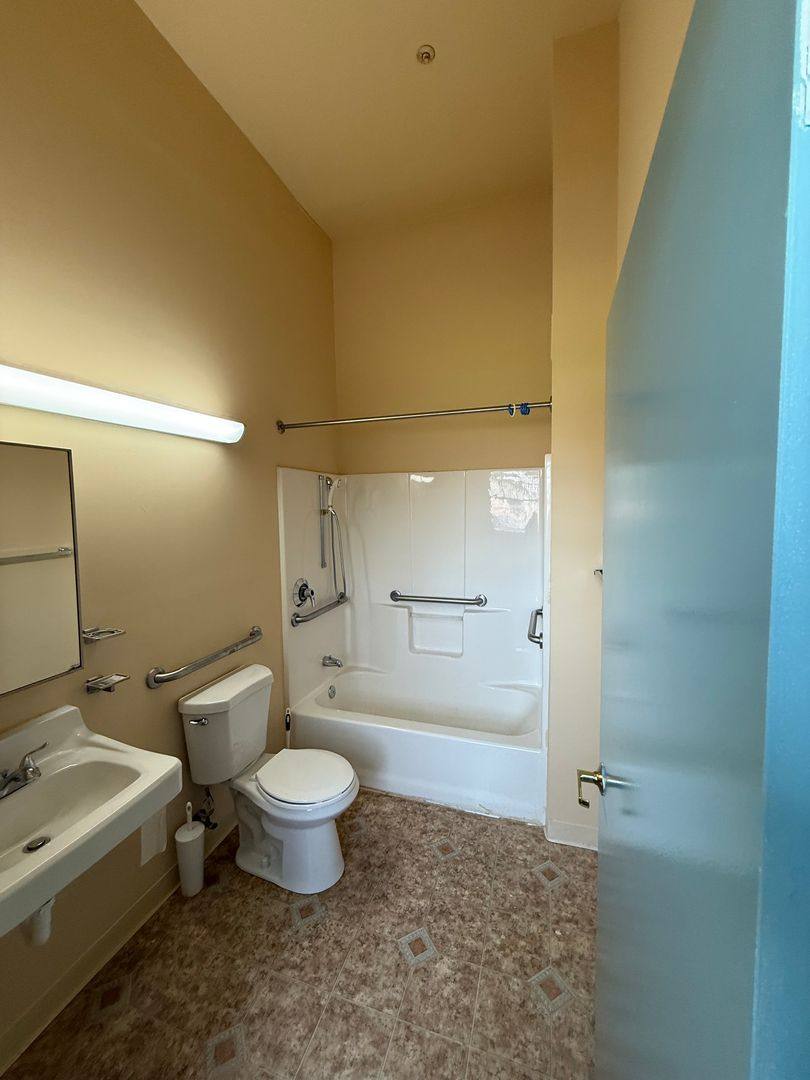 Apartment for rent at 1001 Pennington Rd, Trenton, NJ 08618