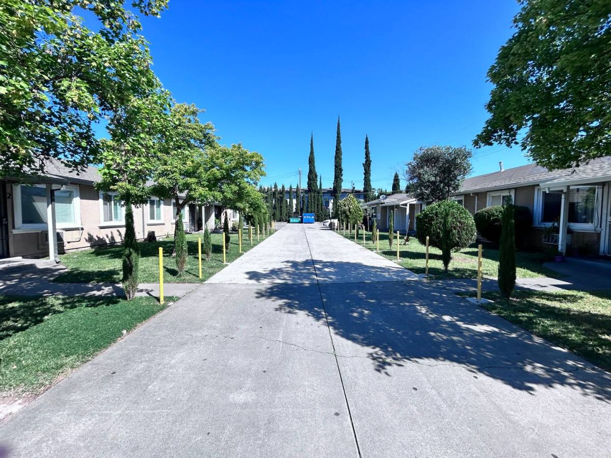 Apartment for rent at 2315 Edison Ave, Sacramento, CA 95821
