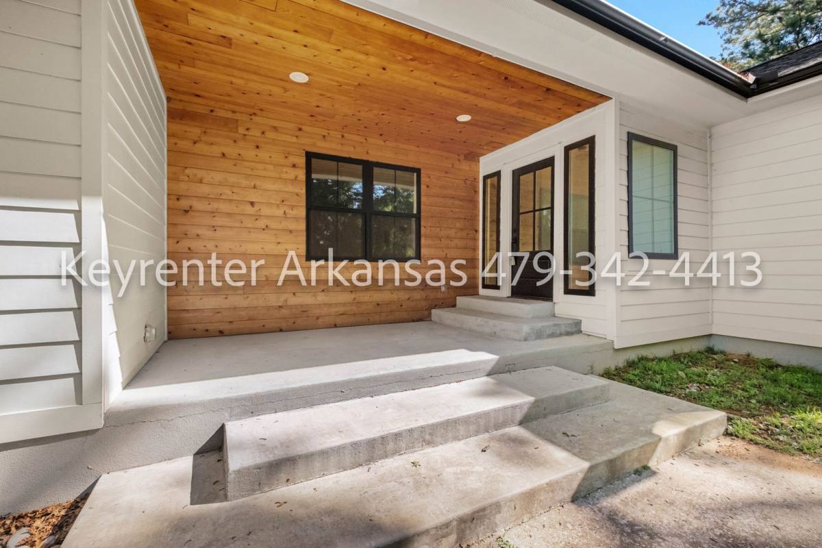 House for rent at 4480 E Trough Spring Rd, Fayetteville, AR 72703