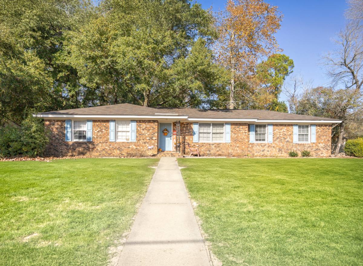 Apartment for rent at 119 Terrell Dr, Statesboro, GA 30458
