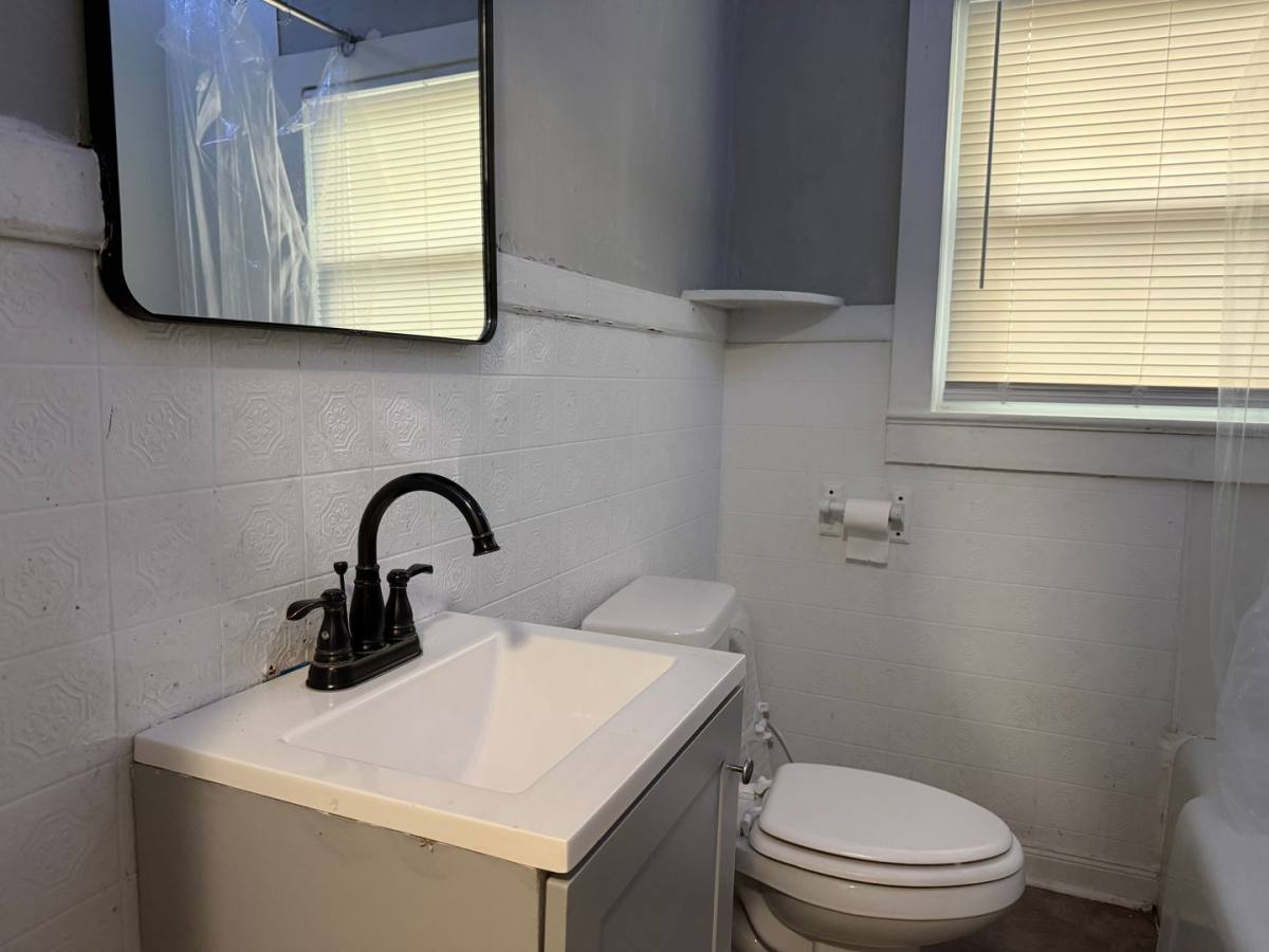 Apartment for rent at 1204 Julia Ave, Albany, GA 31707