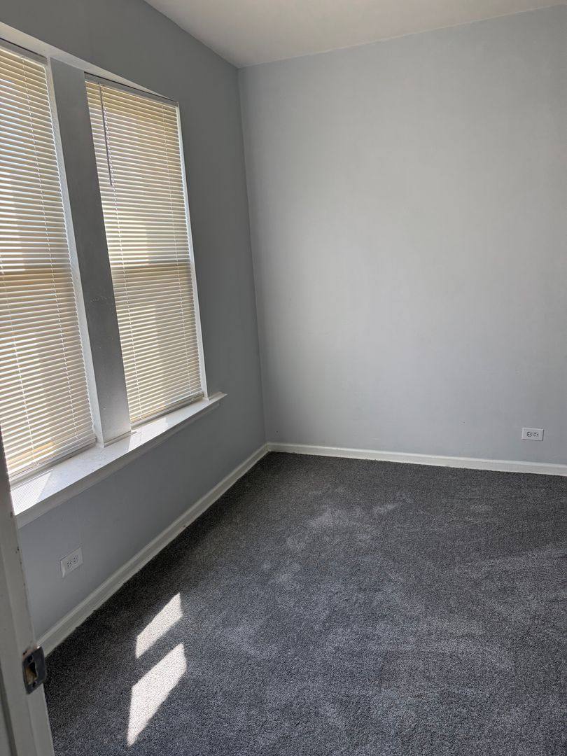 Apartment for rent at 1614-1622 W 66th St, Chicago, IL 60636