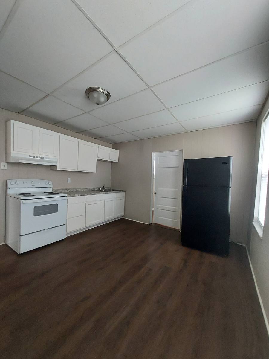 Apartment for rent at 92 Penney Ave, Newark, OH 43055