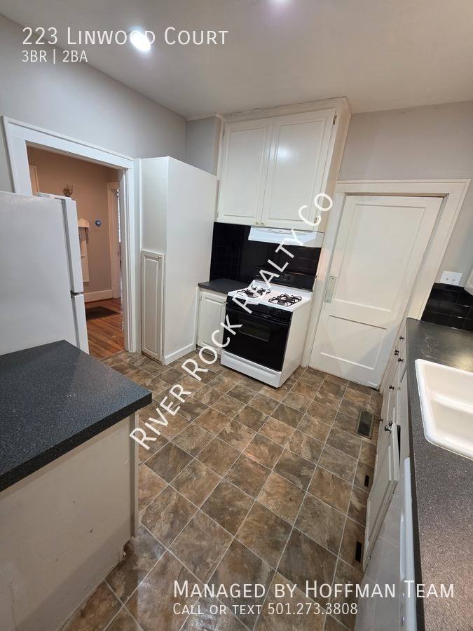 House for rent at 223 Linwood Court, Little Rock, AR 72205