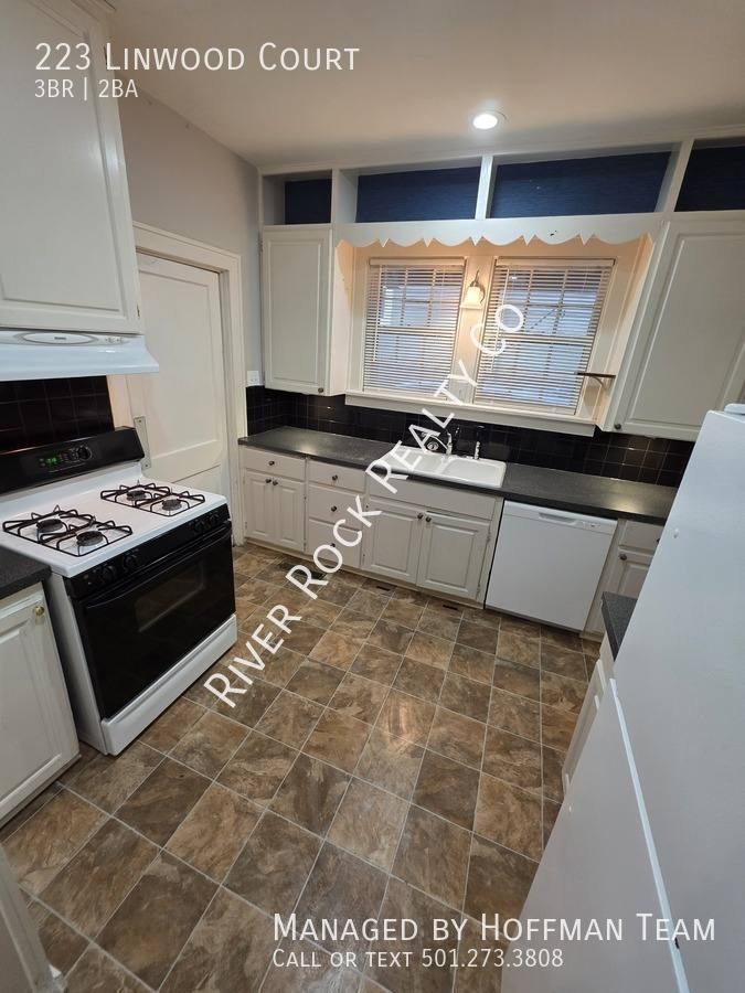House for rent at 223 Linwood Court, Little Rock, AR 72205