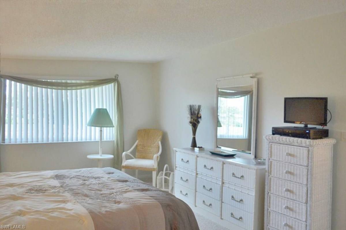 Condo for rent at 135 Palm Dr, Naples, FL 34112
