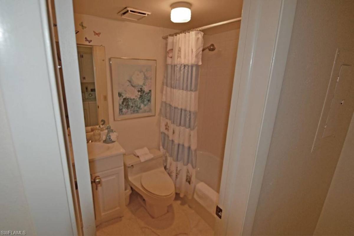 Condo for rent at 135 Palm Dr, Naples, FL 34112