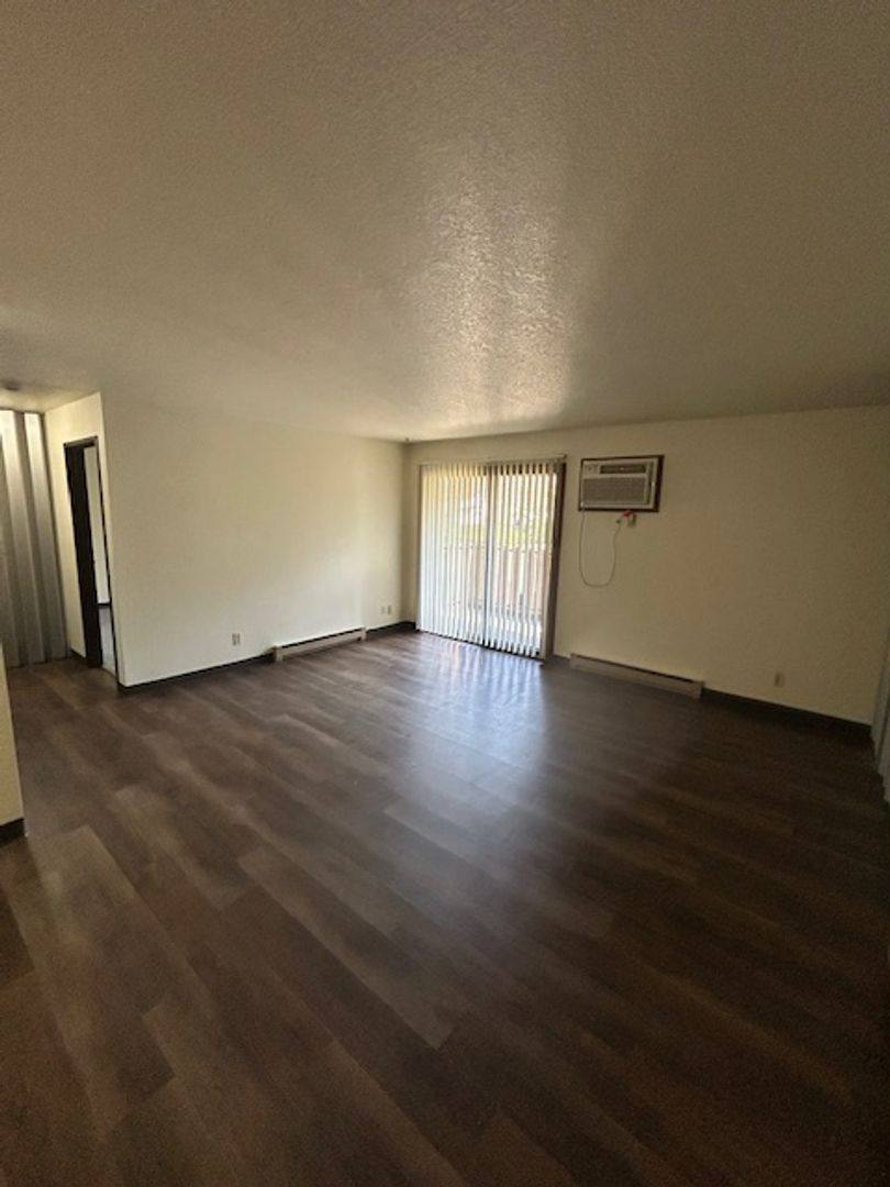 Apartment for rent at 217 W 12th St, Kaukauna, WI 54130