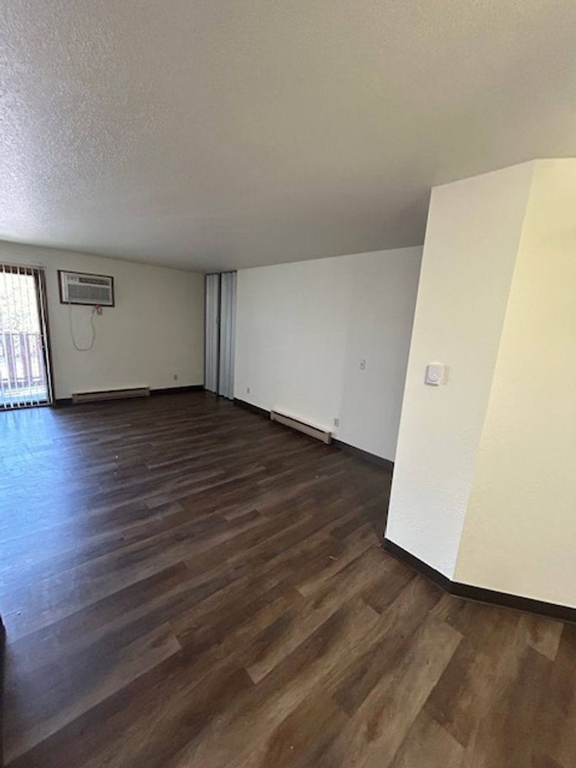 Apartment for rent at 217 W 12th St, Kaukauna, WI 54130