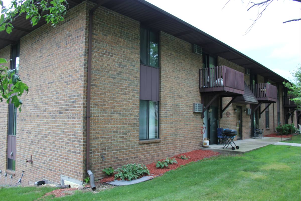 Apartment for rent at 217 W 12th St, Kaukauna, WI 54130