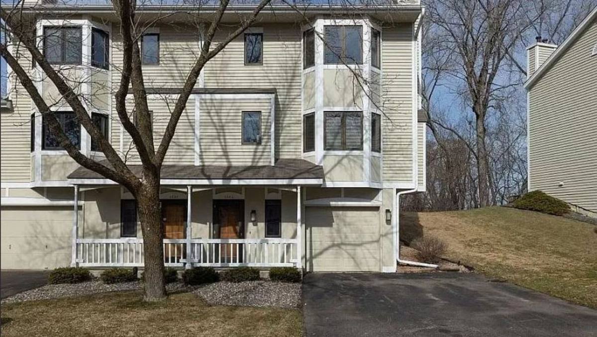 Townhouse for rent at 4944 Bayswater Rd, Minnetonka, MN 55345