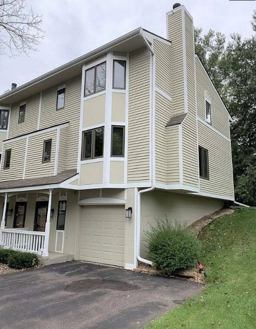 Townhouse for rent at 4944 Bayswater Rd, Minnetonka, MN 55345