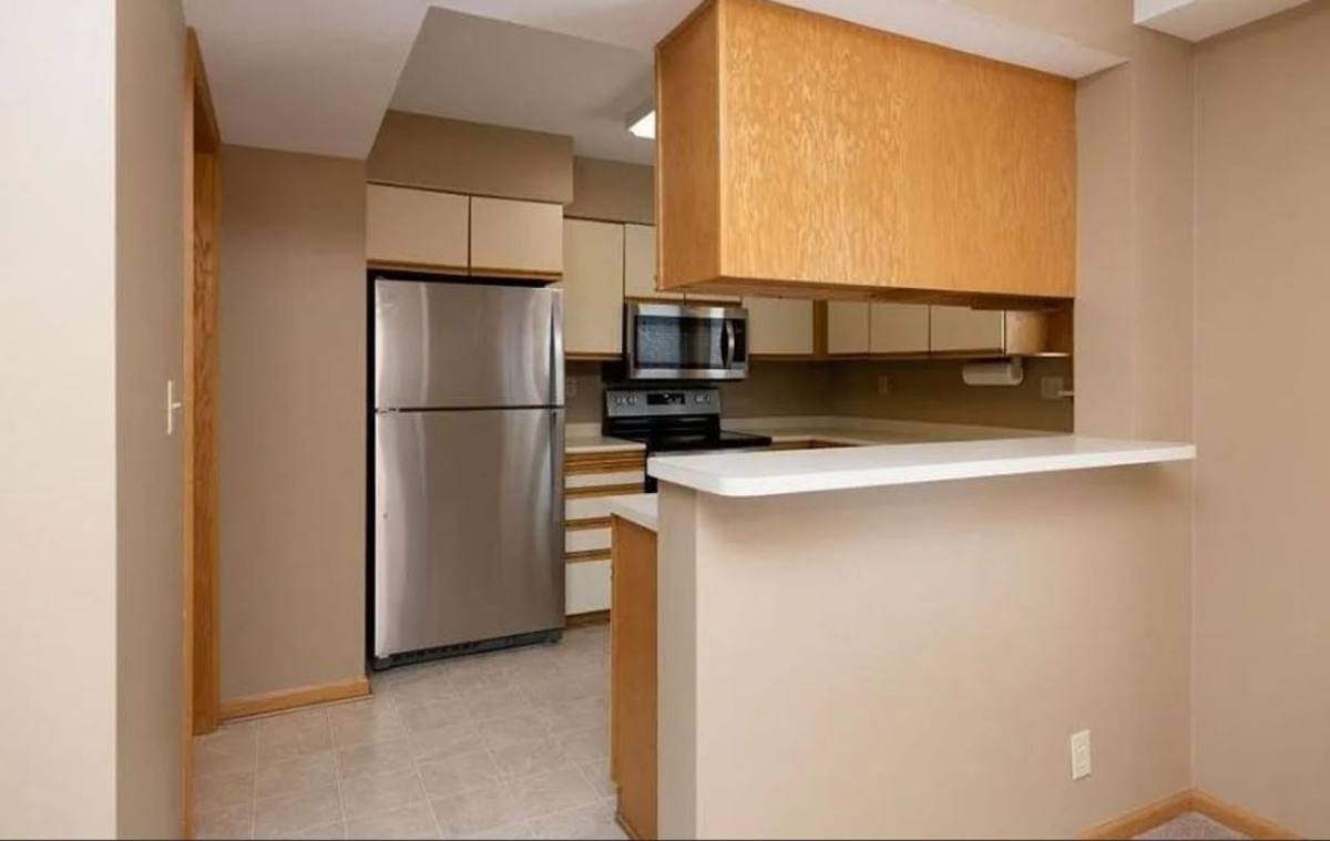 Townhouse for rent at 4944 Bayswater Rd, Minnetonka, MN 55345