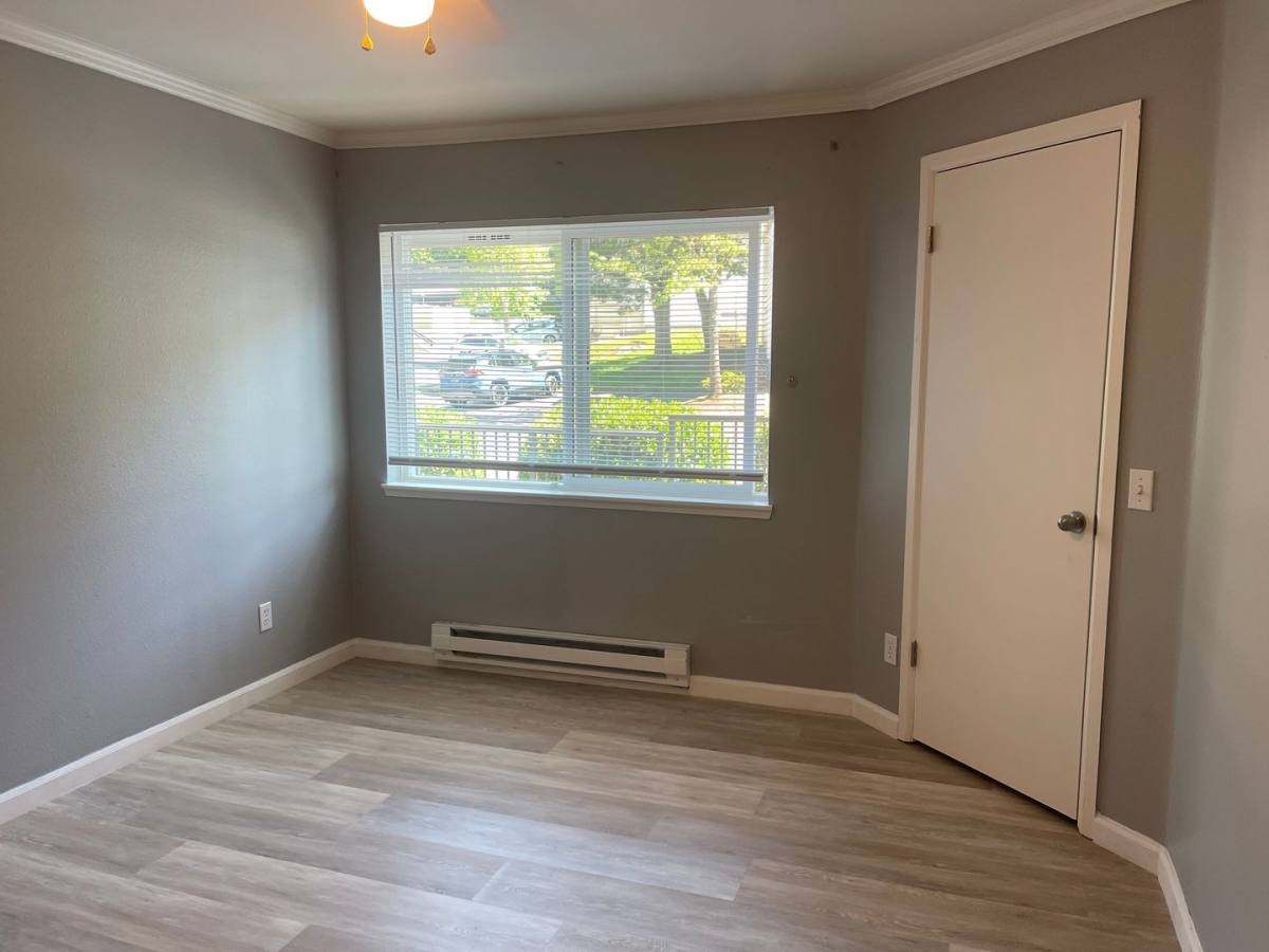 Condo for rent at 31500 33rd Place SW, Federal Way, WA 98023