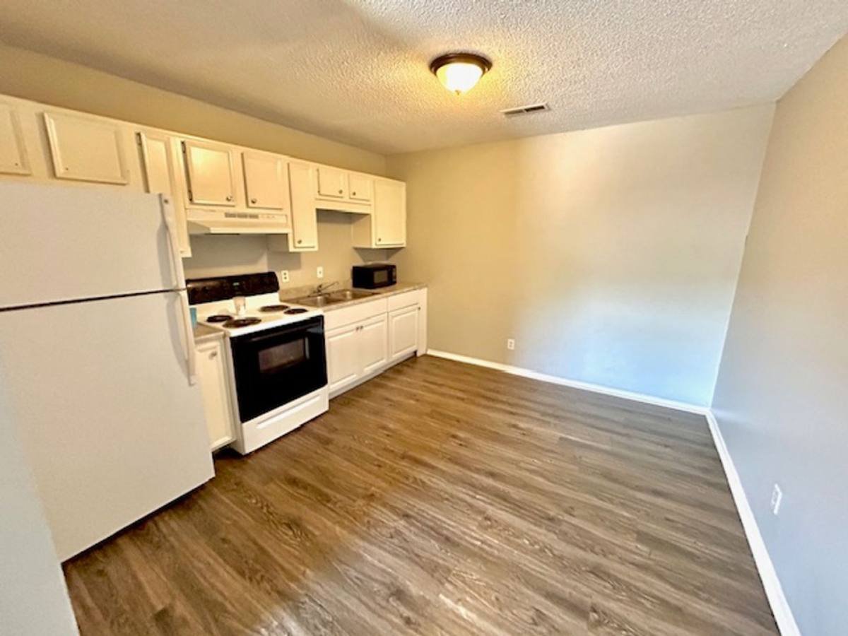 Apartment for rent at 4523 Foster Ave, Huntsville, AL 35805