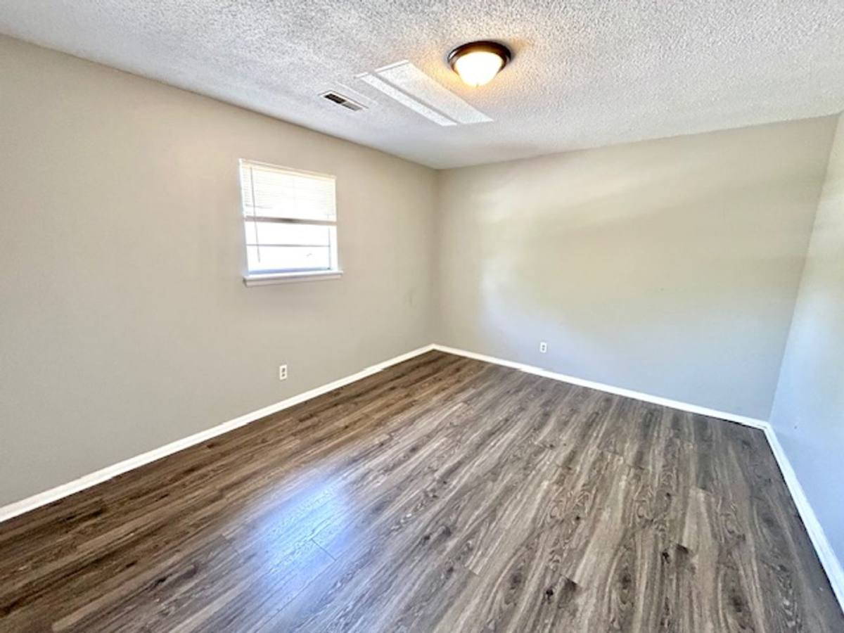 Apartment for rent at 4523 Foster Ave, Huntsville, AL 35805