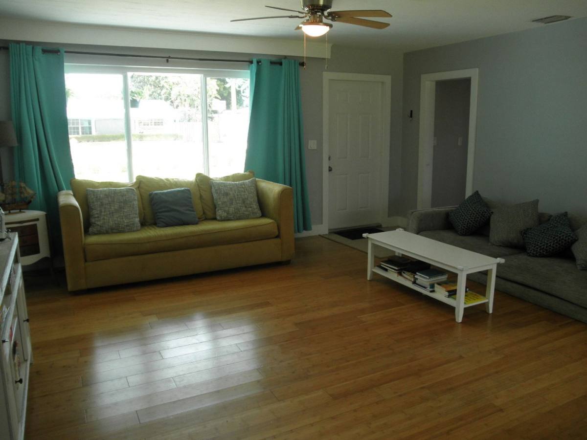House for rent at 431 Virginia Dr, Lake Worth, FL 33461