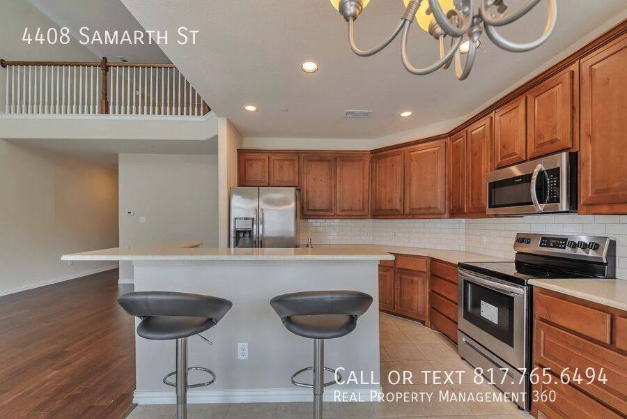 Townhouse for rent at 4408 Samarth St, Irving, TX 75061